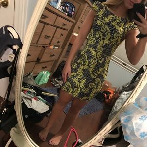yellow &black patterned mini dress LF